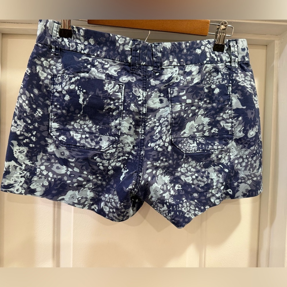 Calvin Klein Navy Floral Print Shorts Size 6
